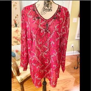 ✔️ NWOT Maggie Barnes Top Size 0X  14 / 26    So very pretty 💐